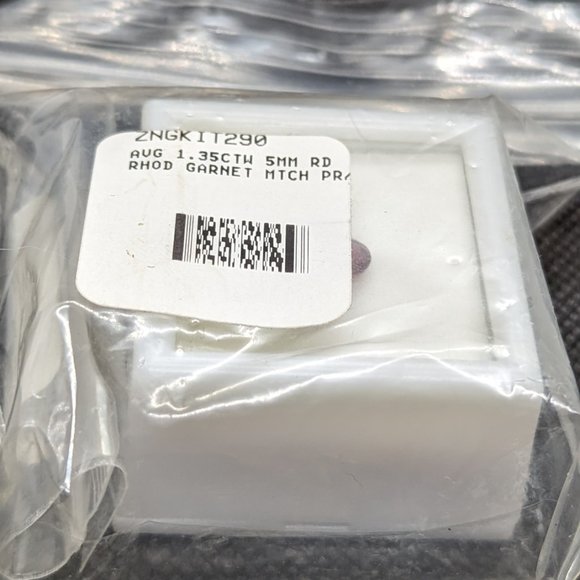 DIY earrings set in Garnet and Sterling - Picture 2 of 6